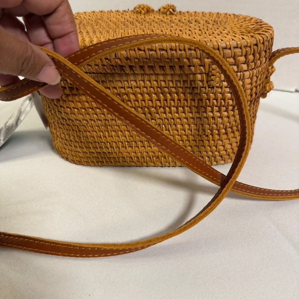 N/A handcrafted rattan